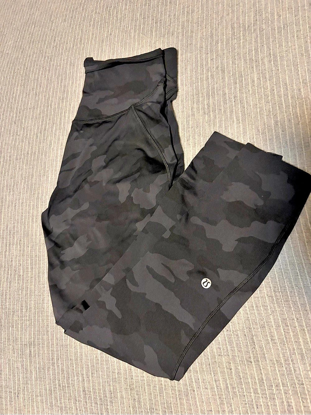 Lululemon Wunder Under Crop High-Rise Black Camo Athletic Leggings